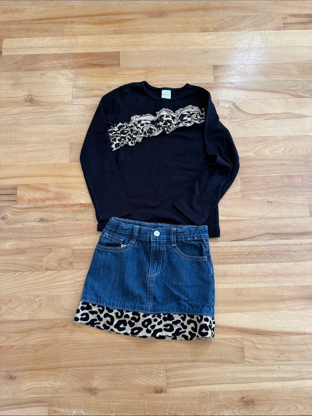 Gymboree Black Long Sleeve Top with Leopard Ruffle Accent